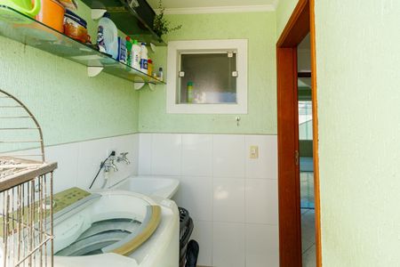 Casa à venda com 130m², 2 quartos e 4 vagas Casa à venda com 130m², 2 quartos e 4 vagasÁrea de Serviço