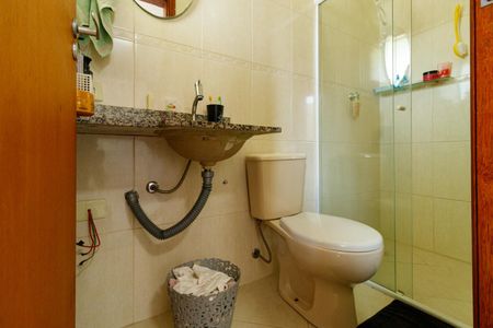 Casa à venda com 130m², 2 quartos e 4 vagas Casa à venda com 130m², 2 quartos e 4 vagasBanheiro da Suíte 2