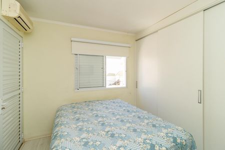 Casa à venda com 130m², 2 quartos e 4 vagas Casa à venda com 130m², 2 quartos e 4 vagasSuíte