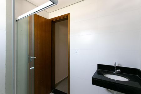 Apartamento para alugar com 50m², 2 quartos e sem vagaBanheiro