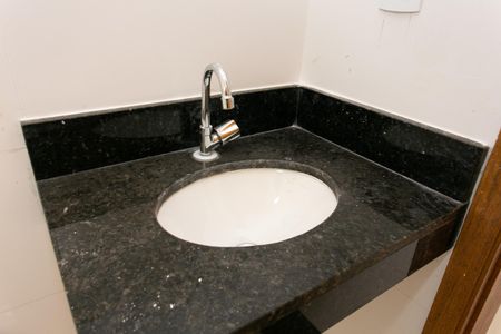 Apartamento para alugar com 45m², 2 quartos e sem vagaBanheiro