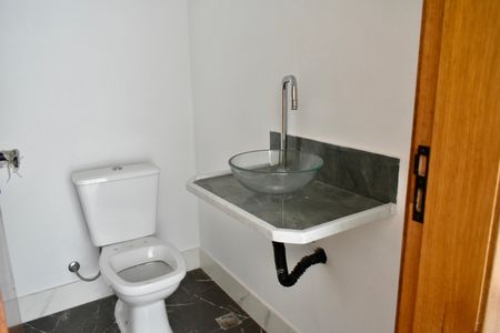 Casa à venda com 160m², 3 quartos e 2 vagasLavabo