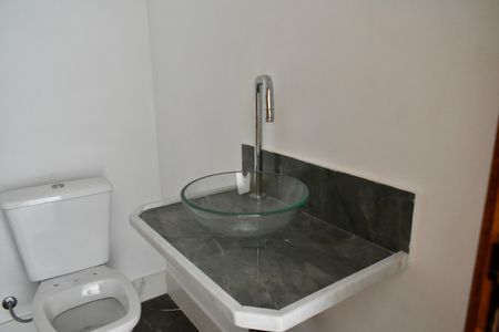 Casa à venda com 160m², 3 quartos e 2 vagasLavabo