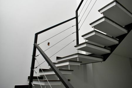 Casa à venda com 160m², 3 quartos e 2 vagasEscada