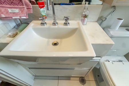 Apartamento à venda com 420m², 4 quartos e 5 vagasBanheiro da Suíte 2