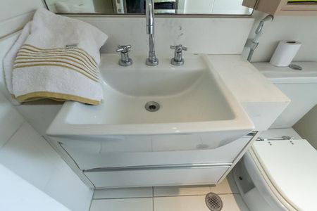 Apartamento à venda com 420m², 4 quartos e 5 vagasBanheiro da Suíte 3