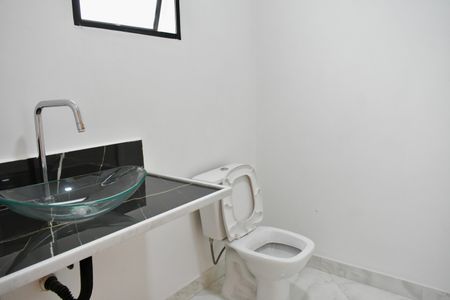 Casa à venda com 160m², 3 quartos e 2 vagas Casa à venda com 160m², 3 quartos e 2 vagasBanheiro da Suíte 3