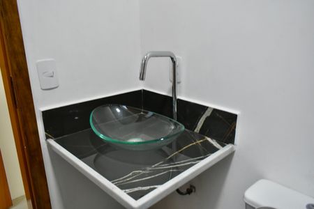 Casa à venda com 160m², 3 quartos e 2 vagas Casa à venda com 160m², 3 quartos e 2 vagasBanheiro da Suíte 1