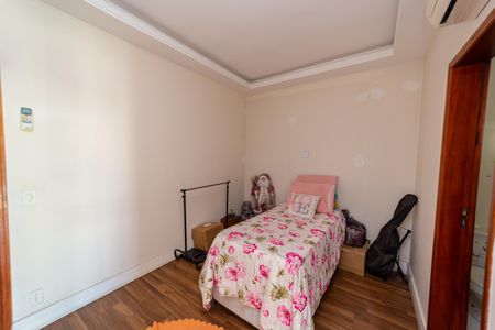 Casa à venda com 155m², 3 quartos e 2 vagasQuarto 3