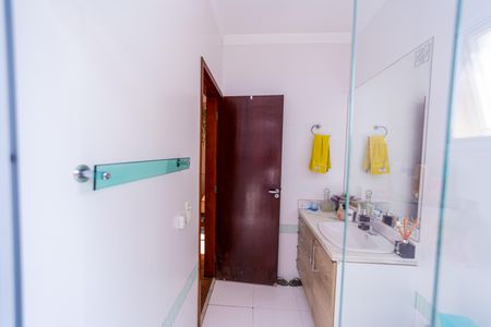 Casa à venda com 155m², 3 quartos e 2 vagasBanheiro do Quarto 1