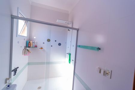 Casa à venda com 155m², 3 quartos e 2 vagasBanheiro do Quarto 1