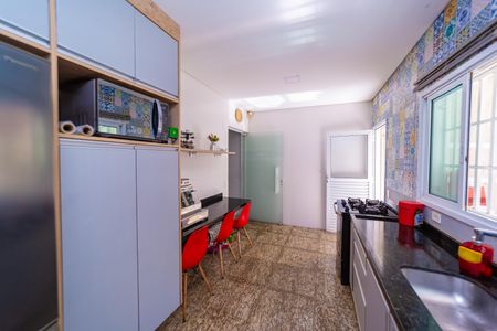 Casa à venda com 155m², 3 quartos e 2 vagasCozinha