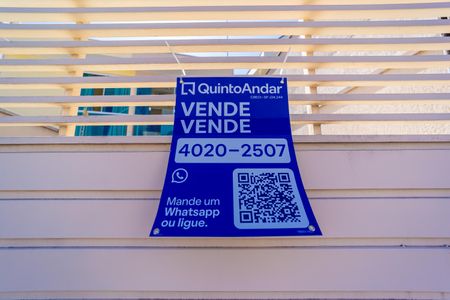 Casa à venda com 155m², 3 quartos e 2 vagasPlaca