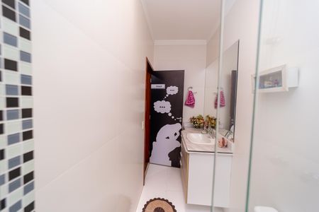 Casa à venda com 155m², 3 quartos e 2 vagasBanheiro do Quarto 2