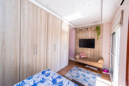 Casa à venda com 155m², 3 quartos e 2 vagasQuarto 1