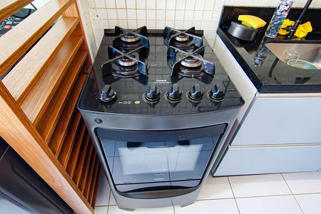 Apartamento para alugar com 159m², 3 quartos e 2 vagas Apartamento para alugar com 159m², 3 quartos e 2 vagasCozinha e Área de Serviço