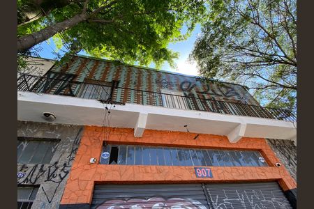 Apartamento à venda com 102m², 3 quartos e sem vaga Apartamento à venda com 102m², 3 quartos e sem vagaFachada