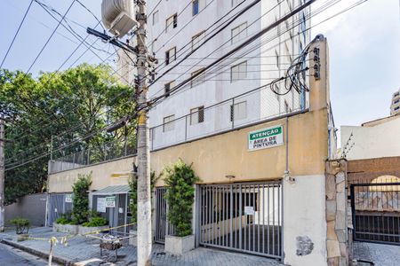 Apartamento para alugar com 58m², 3 quartos e 1 vagaFachada