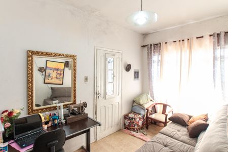 Casa à venda com 62m², 2 quartos e 2 vagas Casa à venda com 62m², 2 quartos e 2 vagasSala