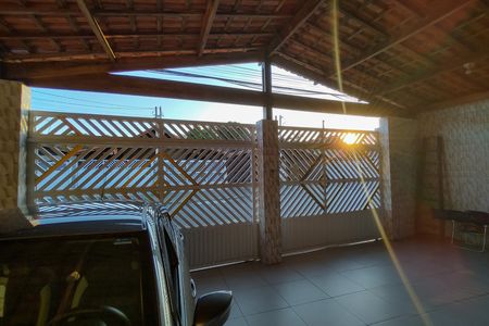 Casa para alugar com 120m², 2 quartos e 3 vagas Casa para alugar com 120m², 2 quartos e 3 vagasGaragem
