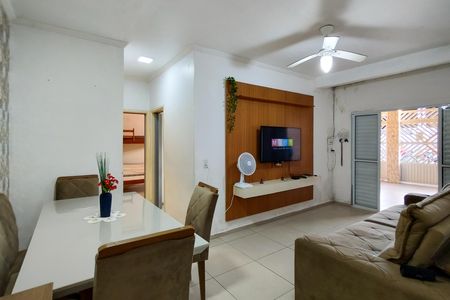 Casa para alugar com 120m², 2 quartos e 3 vagas Casa para alugar com 120m², 2 quartos e 3 vagasSala