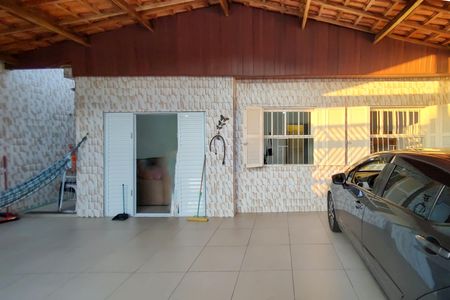 Casa para alugar com 120m², 2 quartos e 3 vagas Casa para alugar com 120m², 2 quartos e 3 vagasGaragem