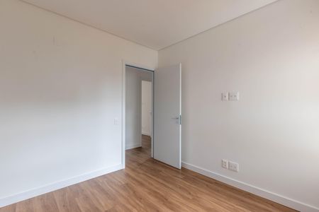 Apartamento à venda com 116m², 3 quartos e 2 vagas Apartamento à venda com 116m², 3 quartos e 2 vagasQuarto 2