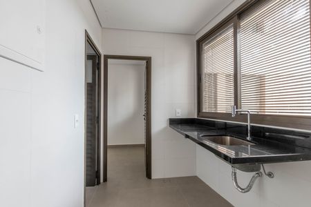Apartamento à venda com 116m², 3 quartos e 2 vagas Apartamento à venda com 116m², 3 quartos e 2 vagasÁrea de Serviço