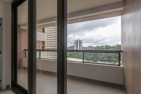 Apartamento à venda com 116m², 3 quartos e 2 vagas Apartamento à venda com 116m², 3 quartos e 2 vagasVaranda