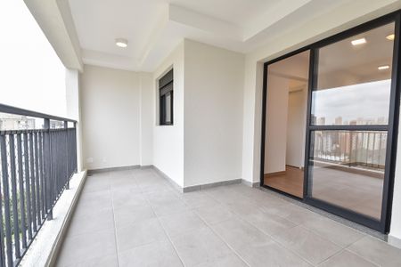 Apartamento para alugar com 70m², 3 quartos e 1 vaga Apartamento para alugar com 70m², 3 quartos e 1 vagaVaranda