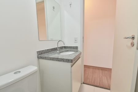 Apartamento para alugar com 70m², 3 quartos e 1 vaga Apartamento para alugar com 70m², 3 quartos e 1 vagaBanheiro da suíte