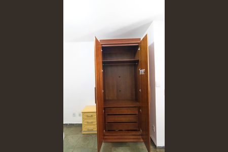 Studio para alugar com 25m², 1 quarto e sem vagaKitnet - Armário