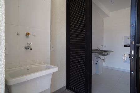 Apartamento para alugar com 70m², 3 quartos e 1 vagaÁrea de Serviço