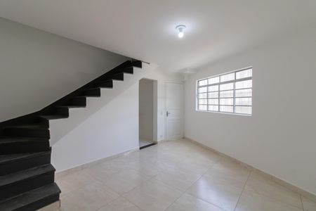 Casa para alugar com 110m², 2 quartos e 1 vaga Casa para alugar com 110m², 2 quartos e 1 vagaSala