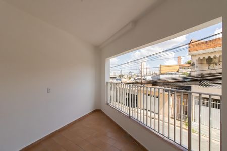 Casa para alugar com 110m², 2 quartos e 1 vaga Casa para alugar com 110m², 2 quartos e 1 vagaVaranda do Quarto 1
