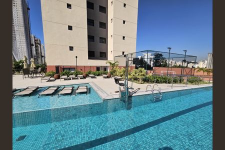 Apartamento para alugar com 64m², 2 quartos e 1 vaga Apartamento para alugar com 64m², 2 quartos e 1 vagaÁrea comum - Piscina