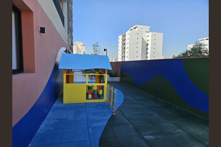 Apartamento para alugar com 64m², 2 quartos e 1 vaga Apartamento para alugar com 64m², 2 quartos e 1 vagaÁrea comum - Playground
