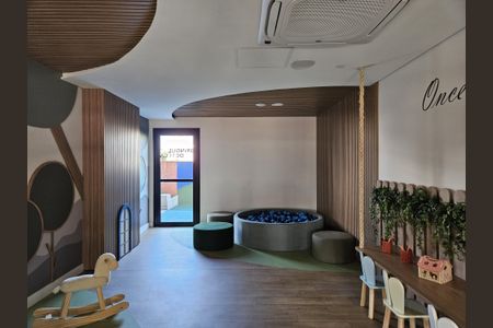 Apartamento para alugar com 64m², 2 quartos e 1 vaga Apartamento para alugar com 64m², 2 quartos e 1 vagaÁrea comum - Brinquedoteca