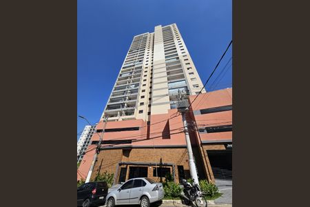 Apartamento para alugar com 64m², 2 quartos e 1 vaga Apartamento para alugar com 64m², 2 quartos e 1 vagaFachada