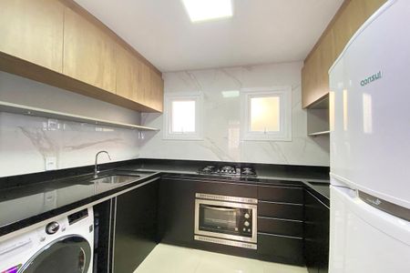 Apartamento à venda com 58m², 2 quartos e 1 vagaCozinha e Área de Serviço