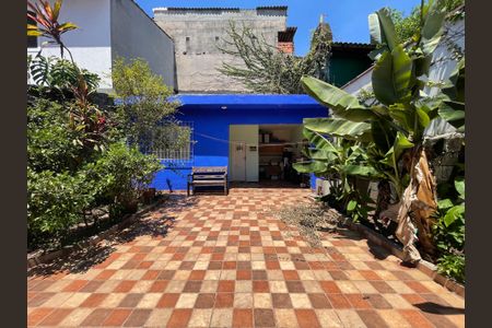 Casa à venda com 140m², 3 quartos e 2 vagasQuintal