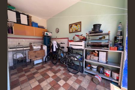 Casa à venda com 140m², 3 quartos e 2 vagasÁrea de Serviço