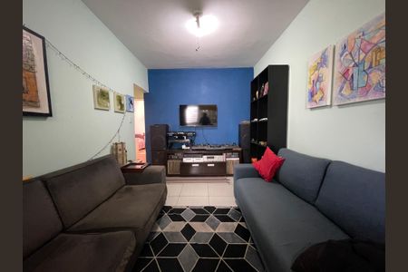 Casa à venda com 140m², 3 quartos e 2 vagasSala