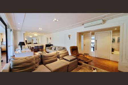 Apartamento à venda com 226m², 3 quartos e 4 vagasSala de TV