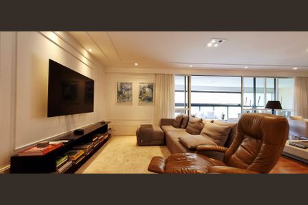 Apartamento à venda com 226m², 3 quartos e 4 vagasSala de TV