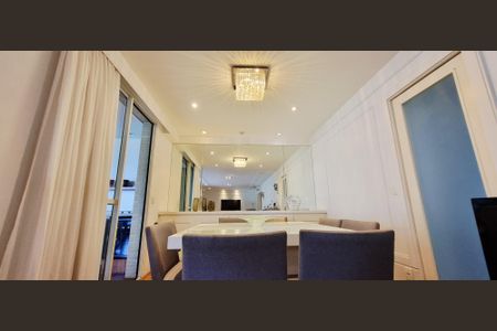 Apartamento à venda com 226m², 3 quartos e 4 vagasSala de Jantar