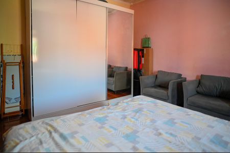 Casa à venda com 261m², 2 quartos e 2 vagas Casa à venda com 261m², 2 quartos e 2 vagasQuarto 2