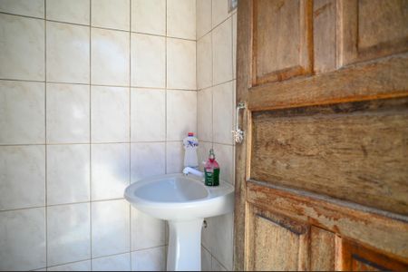 Casa à venda com 261m², 2 quartos e 2 vagas Casa à venda com 261m², 2 quartos e 2 vagasBanheiro de Serviço