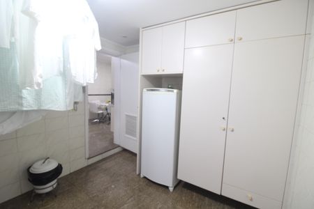 Apartamento à venda com 210m², 3 quartos e 3 vagasÁrea de Serviço