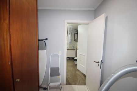 Apartamento à venda com 210m², 3 quartos e 3 vagasÁrea de Serviço - Quarto